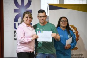 Se realizó la entrega de certificados por el concurso literario de microrrelatos “40 años de Democracia”