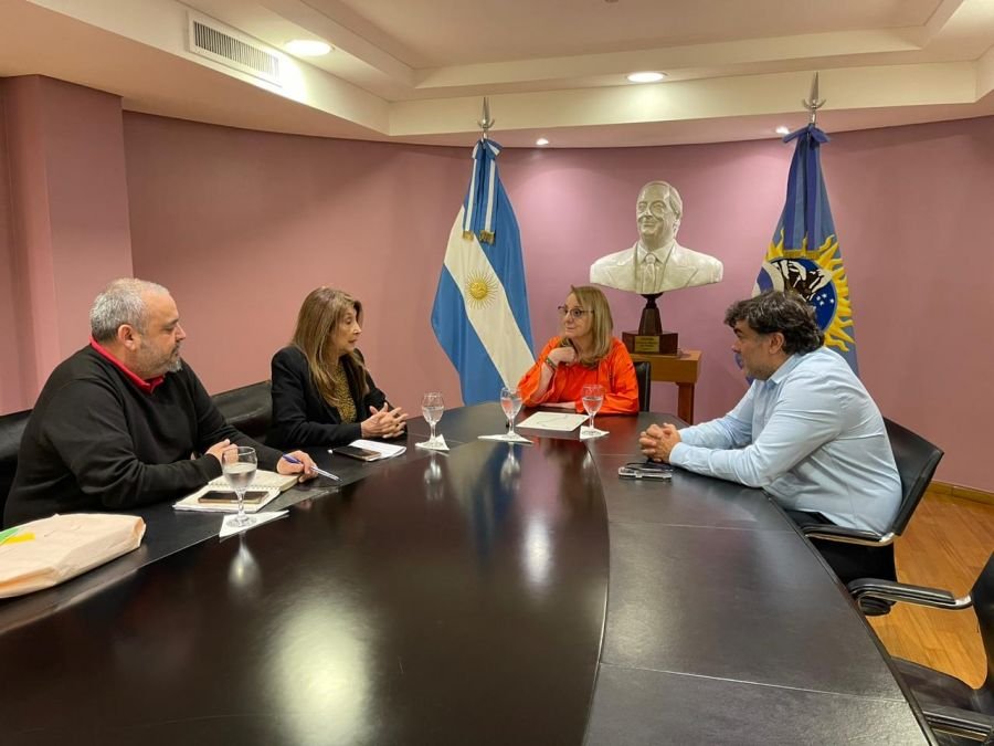 Santa Cruz avanza en políticas de la infancia y adolescencia
