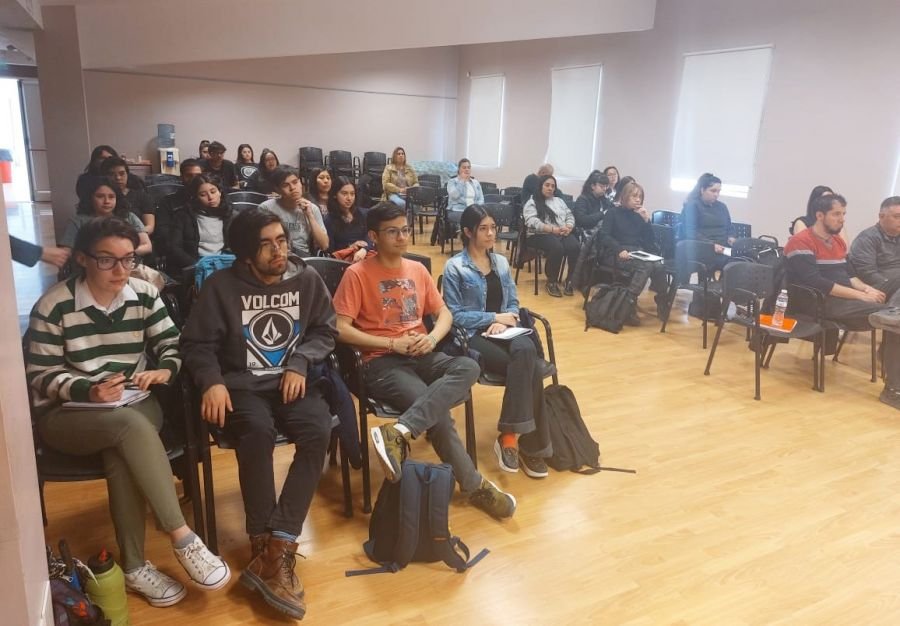 Comenzó el curso de capacitación denominado "Conociendo la Reserva Laguna Azul"