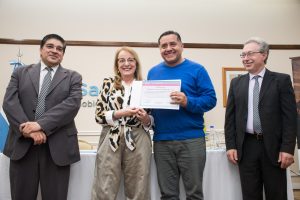 Se entregaron ecógrafos y certificados de capacitaciones en Casa de Gobierno