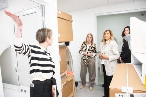 Alicia recorrió las instalaciones del Centro de Medicina Nuclear y conoció el nuevo resonador