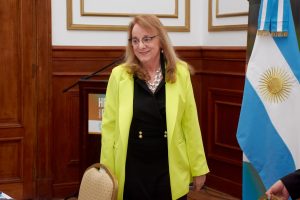 Alicia: “Estamos para tener el compromiso permanente, necesitamos apostar a Santa Cruz”