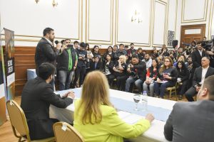 Representantes gremiales presenciaron homologación de la carrera administrativa y presentaron dos convenios colectivos de trabajo