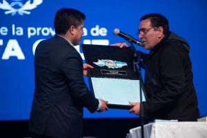 Claudio Vidal juró como gobernador y planteó los tres ejes de su gestión