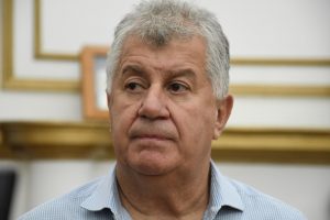 El Gobierno firmó un convenio con empresas para garantizar la provisión de merluza a sectores sociales