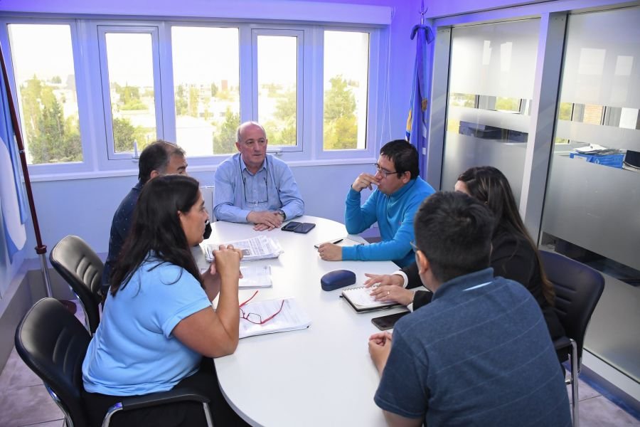 Servicios Públicos se reunió con los representantes de la Asociación de Defensa de los Derechos de los Usuarios y Consumidores