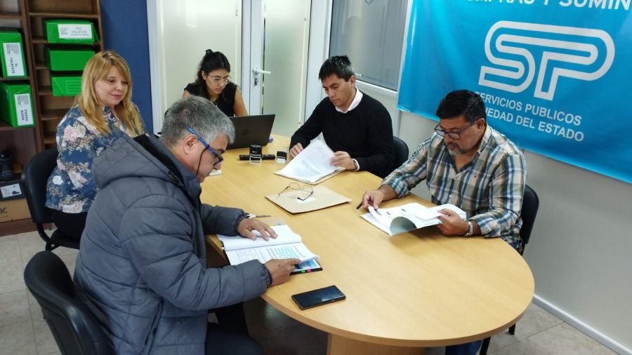 Servicios Públicos concretó la apertura de sobre para Puerto Deseado