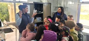 La Escuela “Isla Pavón” realizó una visita a Servicios Públicos
