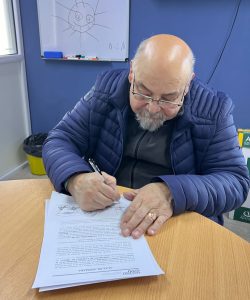 Licitaciones Públicas en Servicios Públicos: Se adquirirán camperas de abrigo para el personal