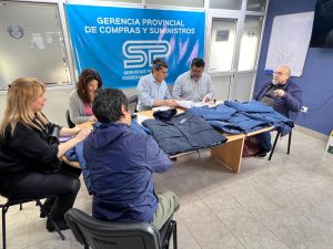 Licitaciones Públicas en Servicios Públicos: Se adquirirán camperas de abrigo para el personal