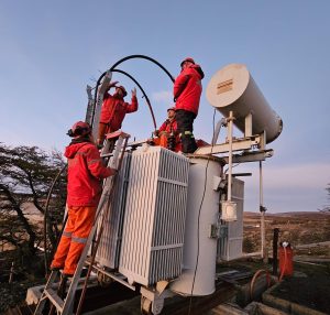 Trabajadores de Servicios Públicos e YCRT pusieron en marcha la Usina 21MW en un día histórico