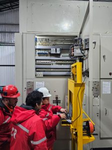 Trabajadores de Servicios Públicos e YCRT pusieron en marcha la Usina 21MW en un día histórico