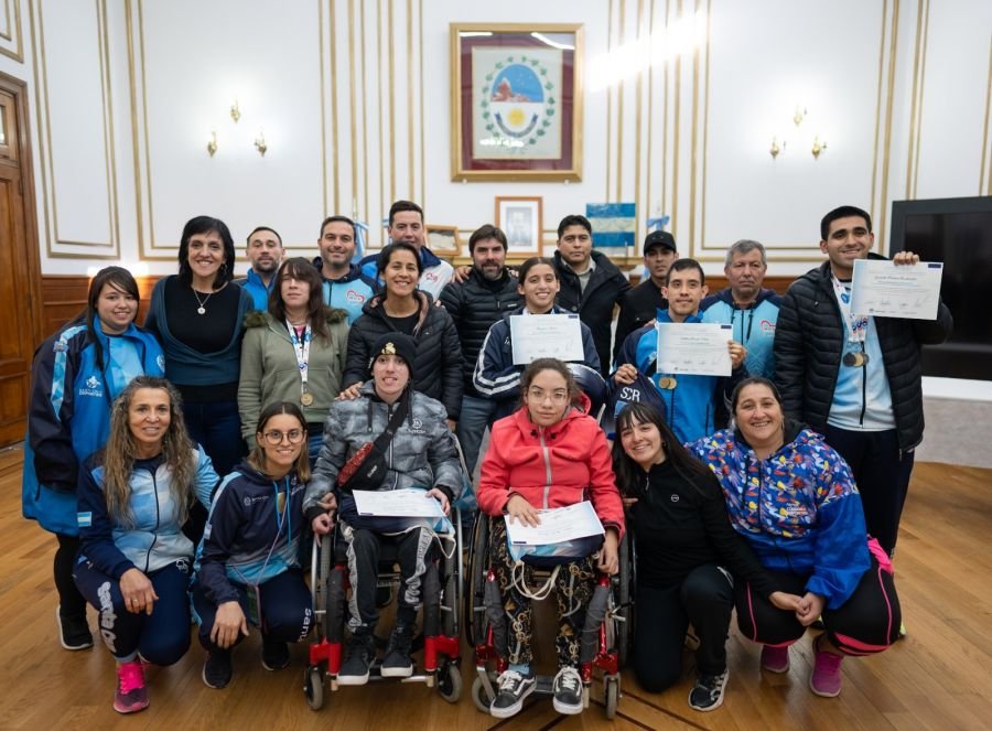 Vidal recibió a la delegación que brilló en los Para Araucanía: “Son el claro ejemplo de que con esfuerzo se puede”