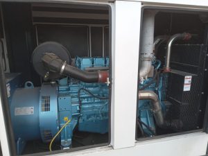 Servicios Públicos entregó nuevo grupo electrógeno a Jaramillo y Fitz Roy