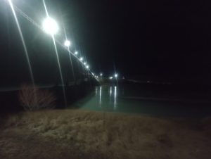 Finalizaron la instalación de la Iluminación del puente de Piedra Buena