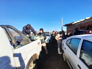 Continúa la entrega de forrajes a pequeños productores en chacras de Río Gallegos