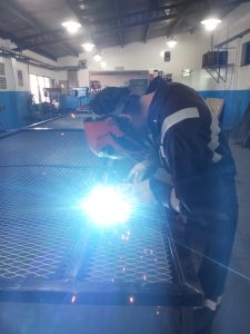 Continúan las prácticas: estudiantes participaron de importantes trabajos en Servicios Públicos