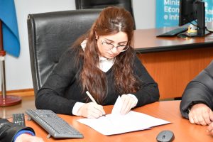 Los Ministerios de Economía y de la Producción firmaron un convenio de colaboración mutua