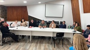 Santa Cruz impulsa mesa de trabajo para enfrentar la desregulación del sector turístico