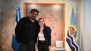El exitoso documental "Glaciares, huellas del tiempo" se proyectó en Casa de Santa Cruz