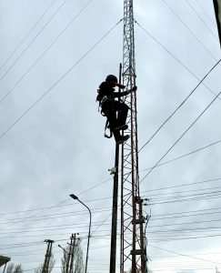 Brindaron capacitación laboral de torristas, antenistas y de rescate para el personal de SPSE