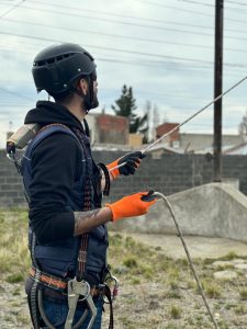 Brindaron capacitación laboral de torristas, antenistas y de rescate para el personal de SPSE