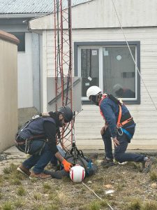 Brindaron capacitación laboral de torristas, antenistas y de rescate para el personal de SPSE