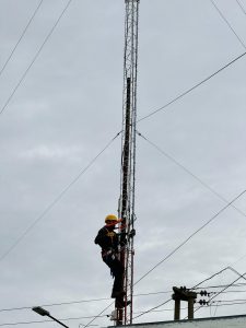 Brindaron capacitación laboral de torristas, antenistas y de rescate para el personal de SPSE