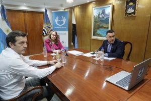 Santa Cruz firmó acuerdo del Fondo Fiduciario para el Desarrollo Provincial