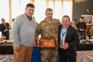 Vidal destacó el rol del Ejército en defensa de la Soberanía y apoyo a las comunidades