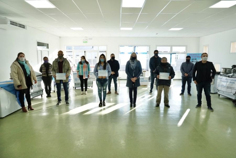 Perito Moreno: 19 familias beneficiadas en el Programa de Fortalecimiento de Emprendedores