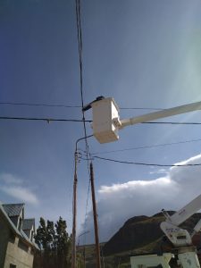 Servicios Públicos y Bomberos activaron dispositivo para atender el impacto del fuerte viento en El Chaltén