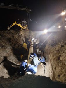 Trabajadores de SPSE finalizaron con éxito las reparaciones del acueducto en El Calafate