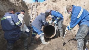 Trabajadores de SPSE finalizaron con éxito las reparaciones del acueducto en El Calafate