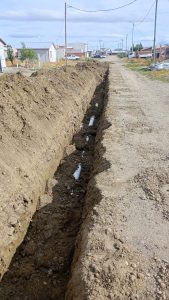 Servicios Públicos avanza en la ampliación de la red de cloacas en Piedra Buena