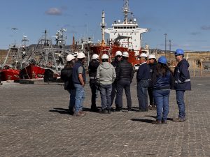Recorrido en Caleta Olivia para proyectar mejoras en el servicio energético