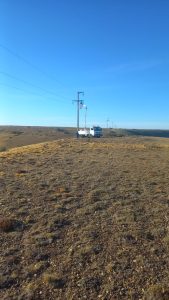 Se inician trabajos de mantenimiento en la línea de energía hacia Punta Quilla en Puerto Santa Cruz