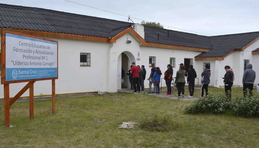 Comenzaron las inscripciones en el Centro de Formación N°1