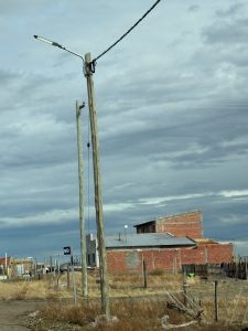 Avanzan en el Plan Integral de alumbrado público y extensión de línea baja en Río Gallegos