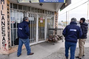 La Agencia Santacruceña de Ingresos Públicos realizó operativos de fiscalización y notificación