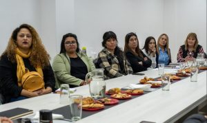 Se firmaron contratos de Servicio de Limpieza con distintas cooperativas de la provincia