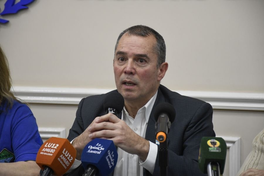 Revisión de privilegios de magistrados en la agenda del Gobierno de Santa Cruz