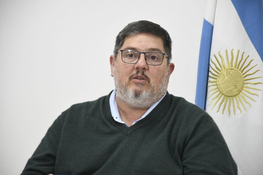 Verbes: “Hay que mejorar la recaudación y los recursos para poder aplicarlos a los salarios y al funcionamiento del Estado”
