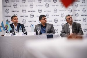 Claudio Vidal promueve inversiones en minería y energía para reactivar la economía de Santa Cruz