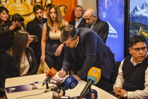 Santa Cruz realizó la apertura de sobres para 10 áreas petroleras que eran operadas por YPF