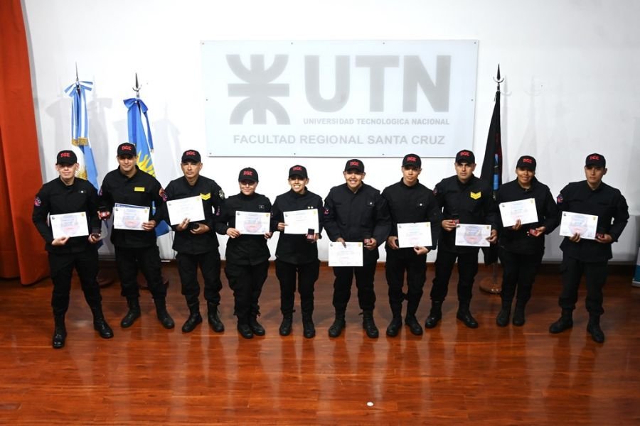 Formación y vocación en acción: Bomberos cuenta con 10 nuevos Operadores de Rescate y Salvamento