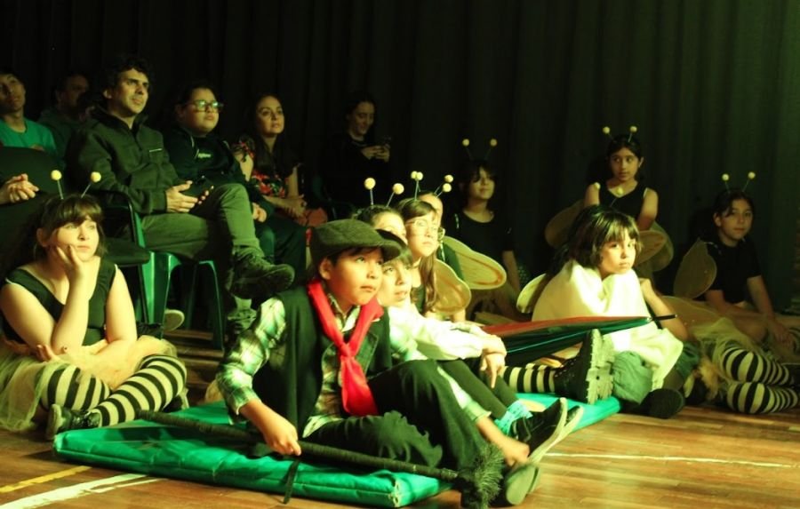 Magia y Música: “Mary Poppins” del Poplars Drama Club 2025
