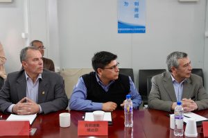 Vidal reunió a municipios y empresas chinas para reactivar La Barrancosa
