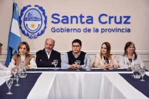 Uribe, la obra del astillero permitirá "operar hasta 8 buques en simultáneo"