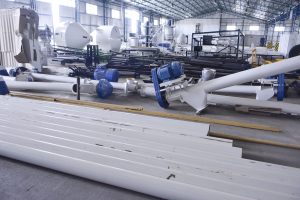 El polo industrial Santa Cruz Puede inicia la fabricación de aberturas con mano de obra local